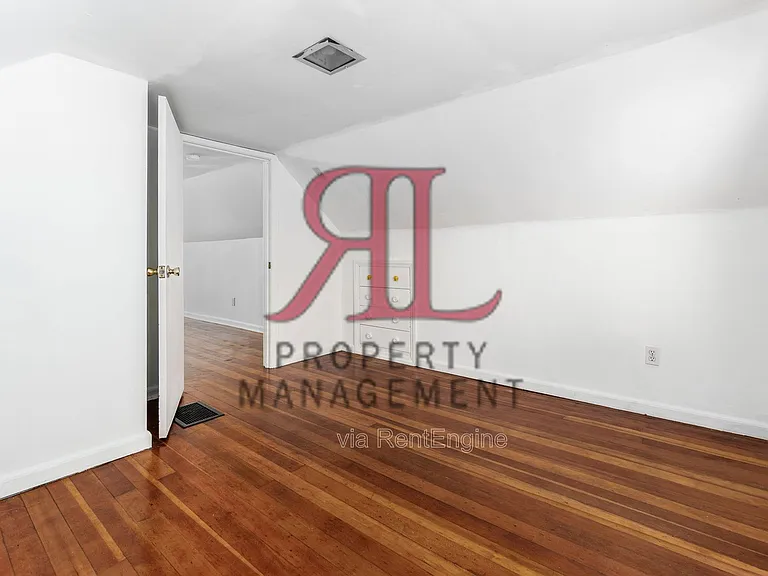 3400 Eisenhower Rd — Photo 22