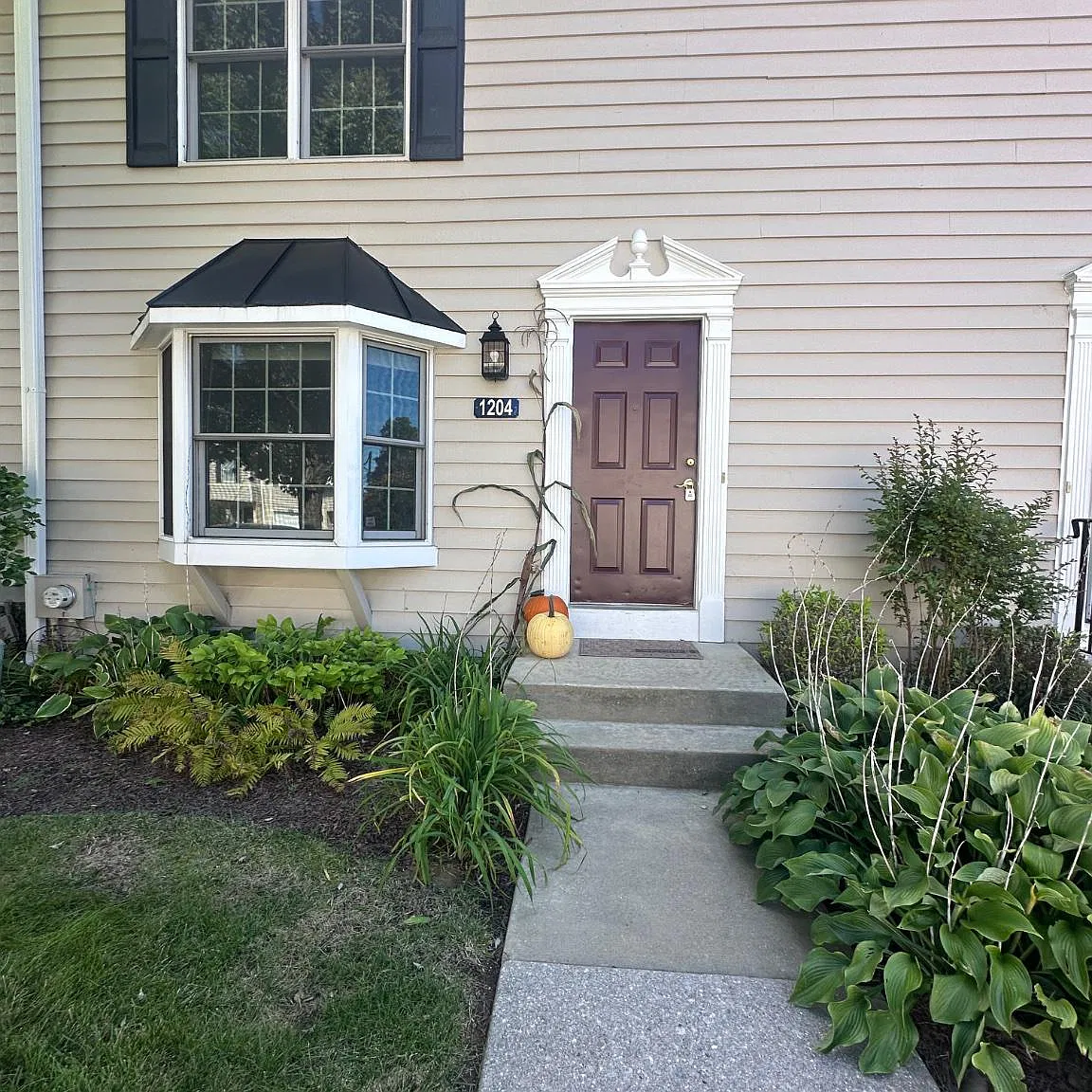 2 bed, 2.5 bath, 1320 sqft, $2,600 — Photo 2