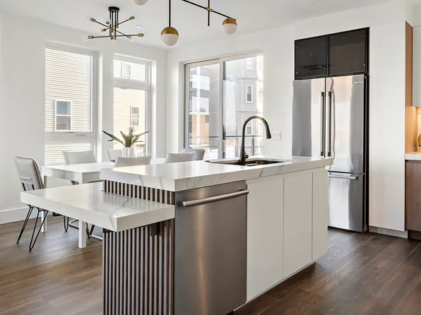 29 Woodford St #1, Dorchester, MA 02125