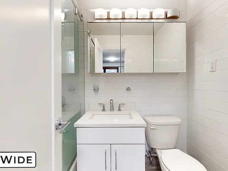 240 E 82nd St #3D — Photo 6