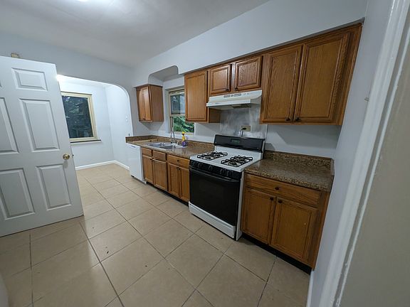 2nd image of 5418 Grafton Ave