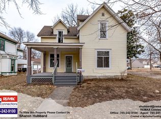 743 S Main St, Ottawa, KS 66067