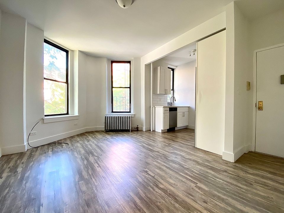 1st image of 164 W 128th St #A2