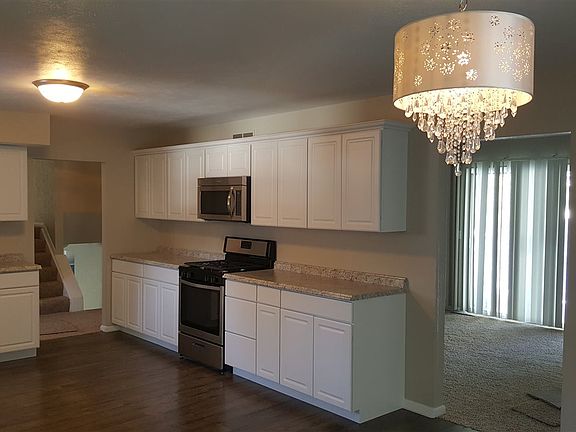 4th image of 52120 Wembley Dr