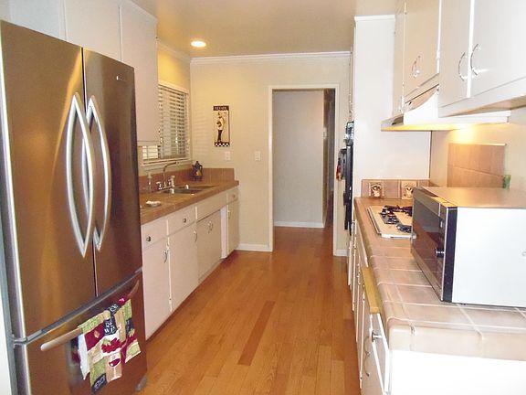 4th image of 7649 Canterbury Ln