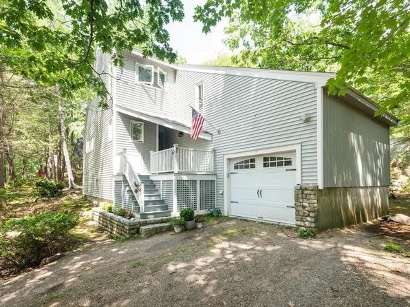 111 Old Essex Rd, Manchester, MA 01944