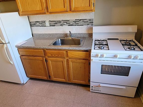 3rd image of 3204 Holland Ave APT 5B