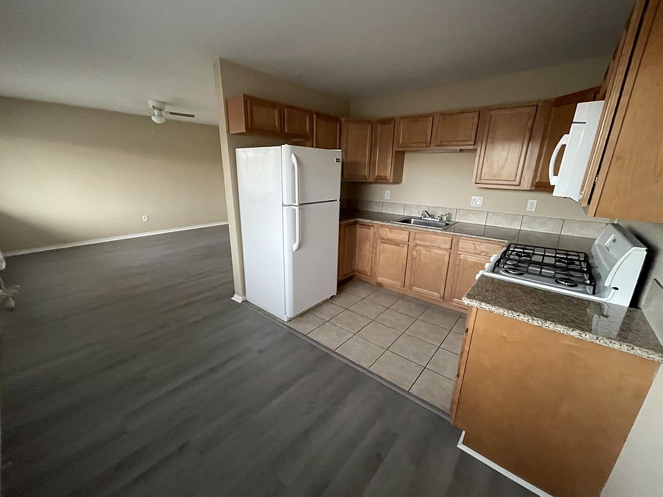 1st image of 1215 E 5th St APT 25