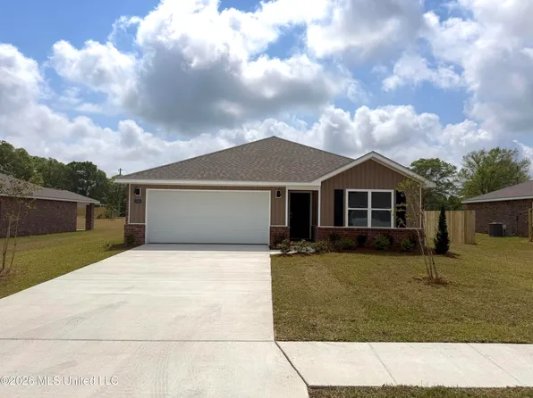 17481 E Sycamore St, Gulfport, MS 39503