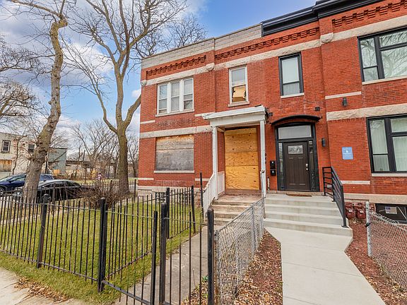 2nd image of 2101 S Christiana Ave