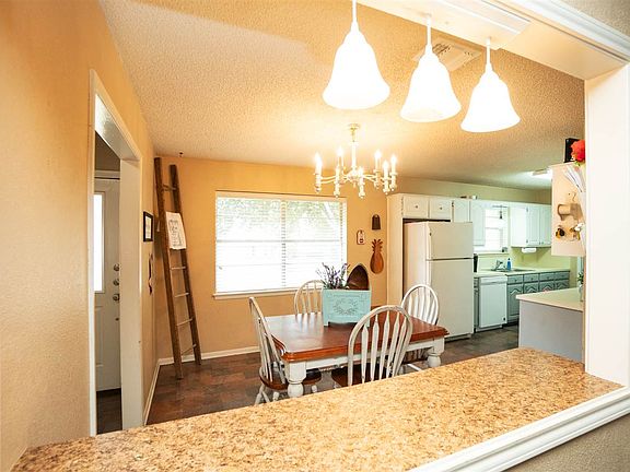 4th image of 708 Tanglewood Dr