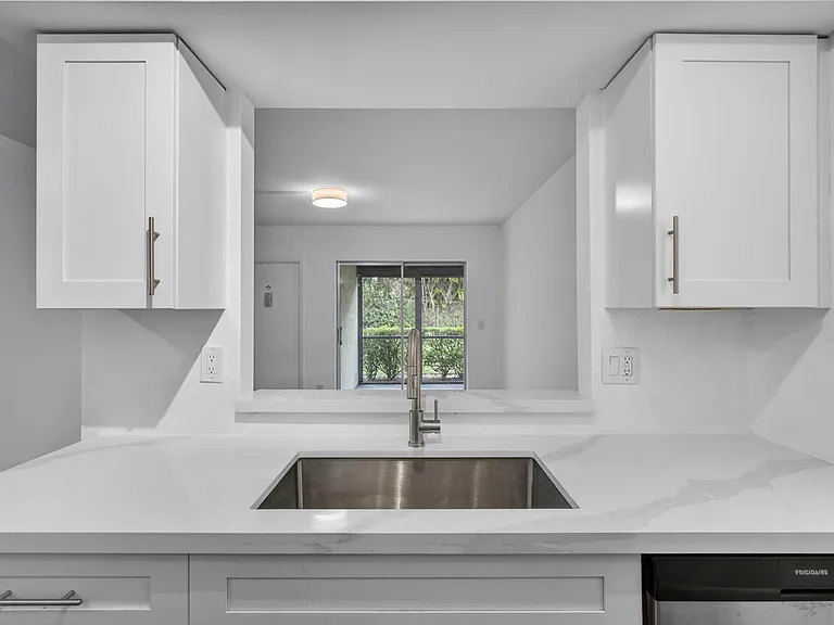 6258 Chasewood Dr #C — Photo 7