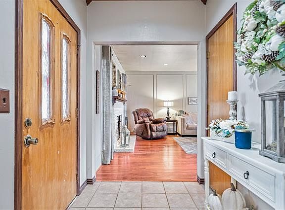 3rd image of 3506 Shelley Ln