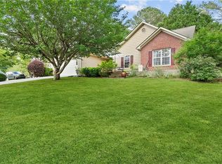 117 Laguna Springs Dr, Woodstock, GA 30188