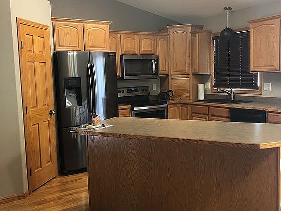 2nd image of 3904 35th Ave NW