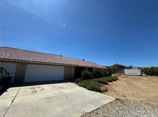 5045 Elsinore Rd, Phelan, CA 92371