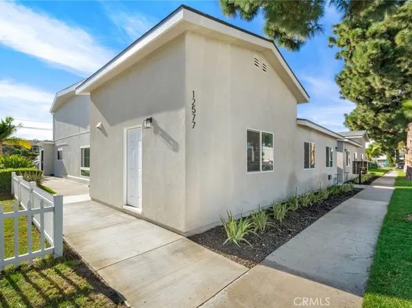 12571 Kensington Ln, Garden Grove, CA 92840