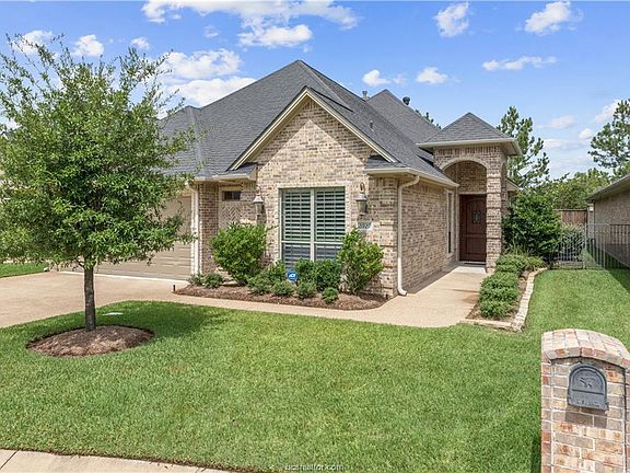 2nd image of 3929 Park Meadow Ln
