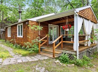 9 Ridge Way, Hampton Bays, NY 11946