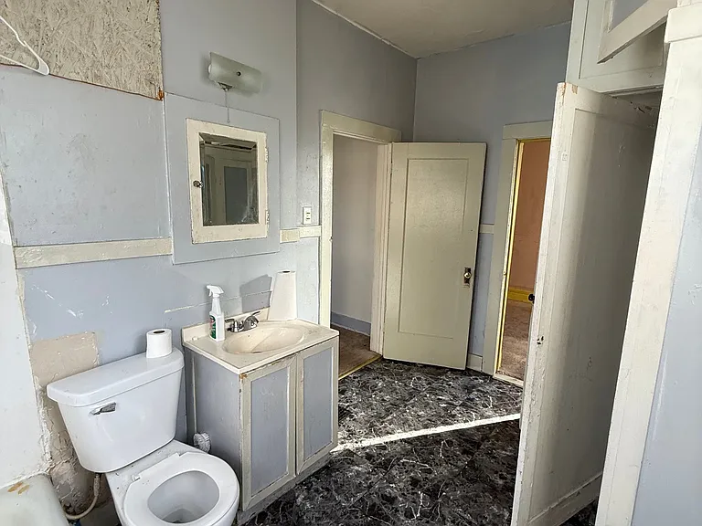 968 W View St — Photo 19