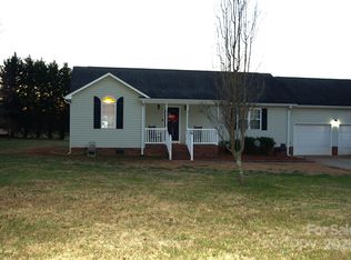 2412 Shoal Rd, Crouse, NC 28033