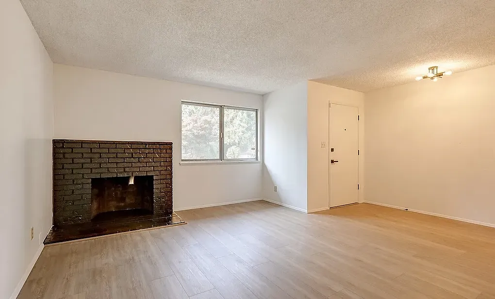 4 bed, 1550 sqft, $2,096 — Photo 4