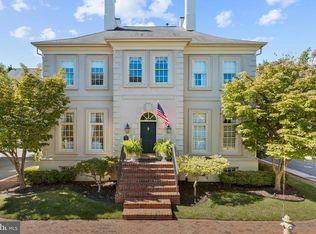 5024 Barbour Dr, Alexandria, VA 22304