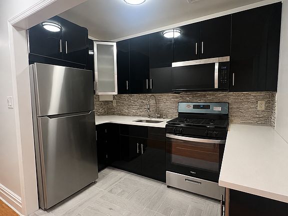 2nd image of 10465 Springfield Blvd
