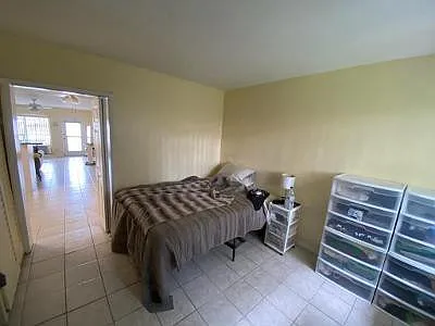 1 bed, 1.0 bath, 2200 sqft, $1,500 — Photo 3