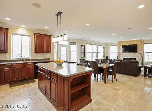5th image of 10900 Cortland Ln