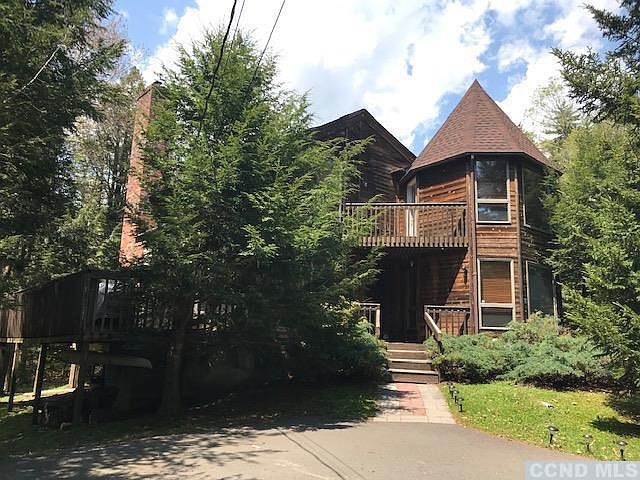 1st image of 17 Baker Court Dr