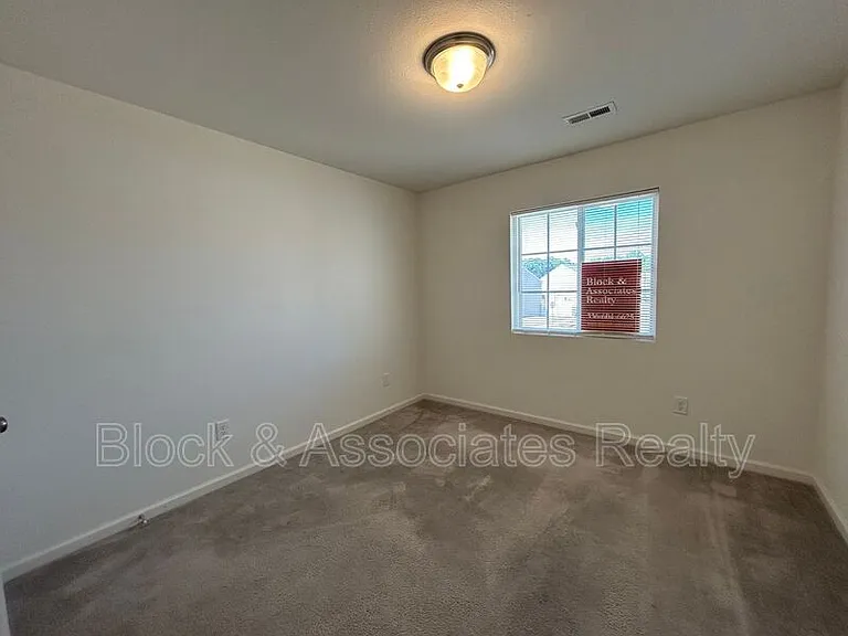 3723 Shepway Loop — Photo 8