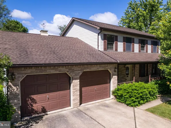 2130 Brushwood Dr, State College, PA 16801