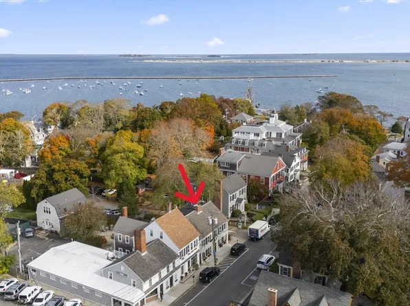 12 North St #3B, Plymouth, MA 02360