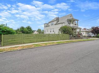 325 Harlem Ave, Bridgeport, CT 06606