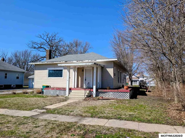 336 E Main St, Manly, IA 50456