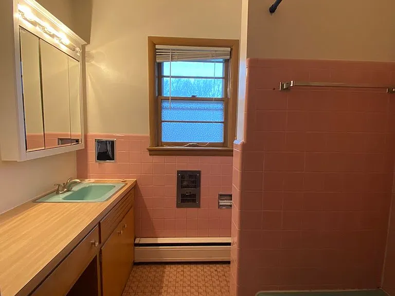 401 Berwyn Dr — Photo 12