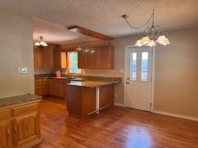 3131 W Platte Ave — Photo 6