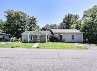 2105 Homewood Ave, Paducah, KY 42003