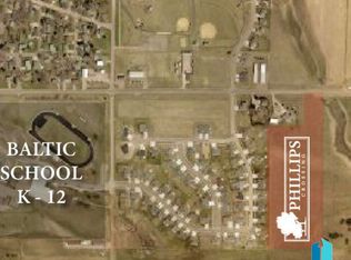 404 Nichole Cv, Baltic, SD 57003