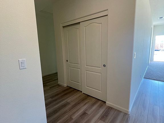 5th image of 2368 Redgold St