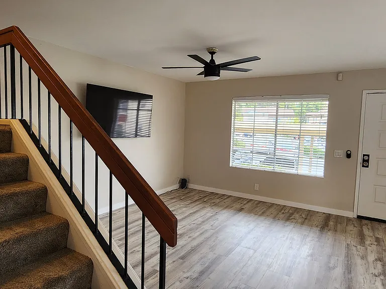 2091 Manzana Way — Photo 10