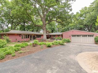 4005 7th Ave, Moline, IL 61265