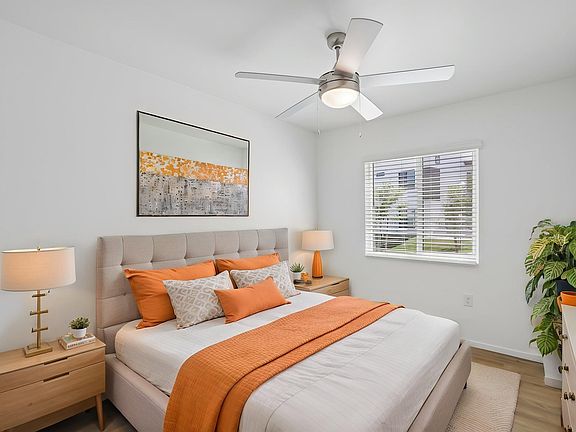 4th image of 6077 N 60th Ave #202
