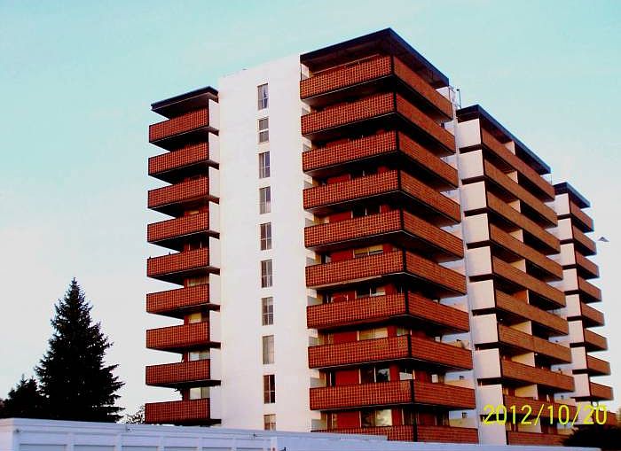 La Fontana Condos