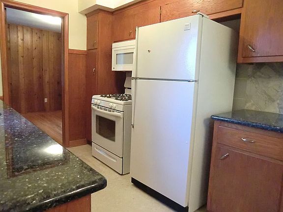 5th image of 13812 Shelly Ln