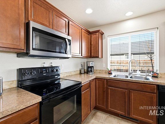 5th image of 13622 Orlando St