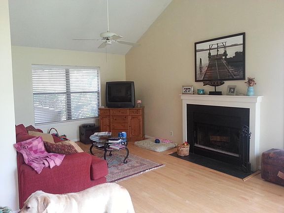 5th image of 11 Goldfinch Ln