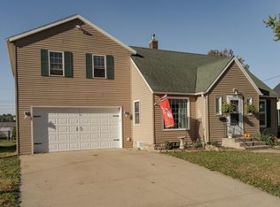 909 Fillmore St SE, Chatfield, MN 55923