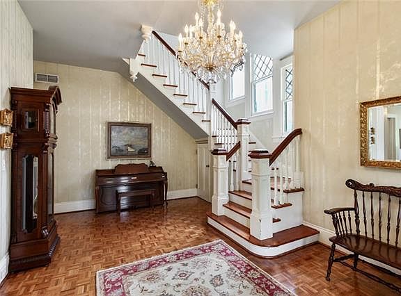2nd image of 23 Allard Blvd